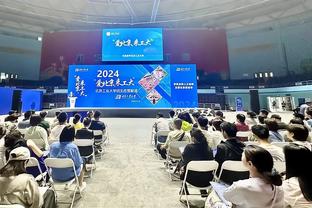 环球足球奖官方：贝林厄姆获2023年最佳新星奖